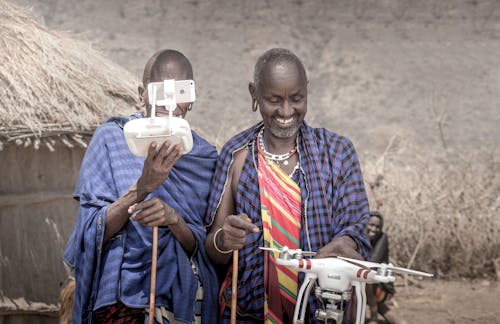 Gratis lagerfoto af afroamerikansk, drone, enheder