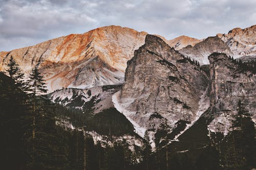 Free Landscape Photography Of Rocky Mountain  Stock Photo