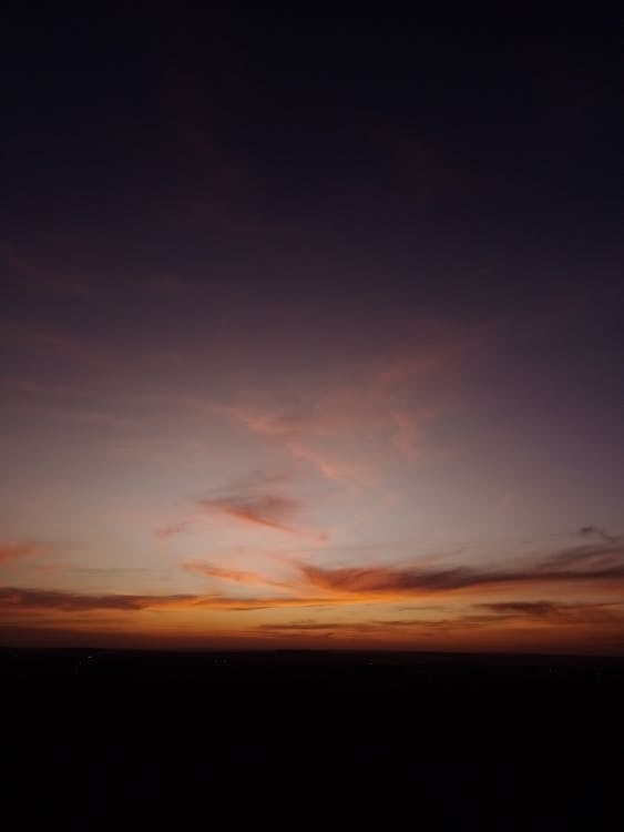 cloudscape, 垂直ショット, 夕暮れの無料の写真素材