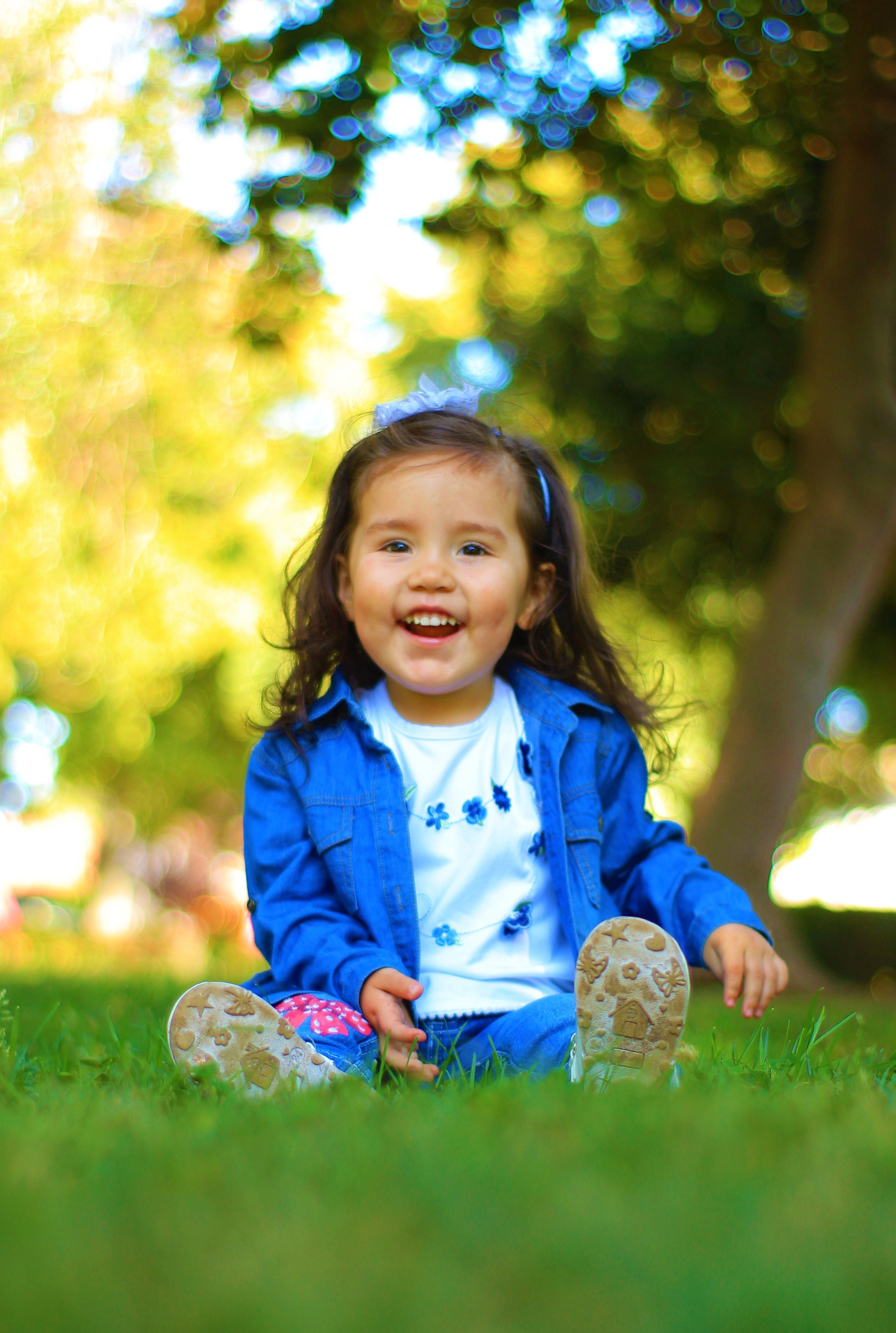 Foto De Criança Sorrindo · Foto profissional gratuita