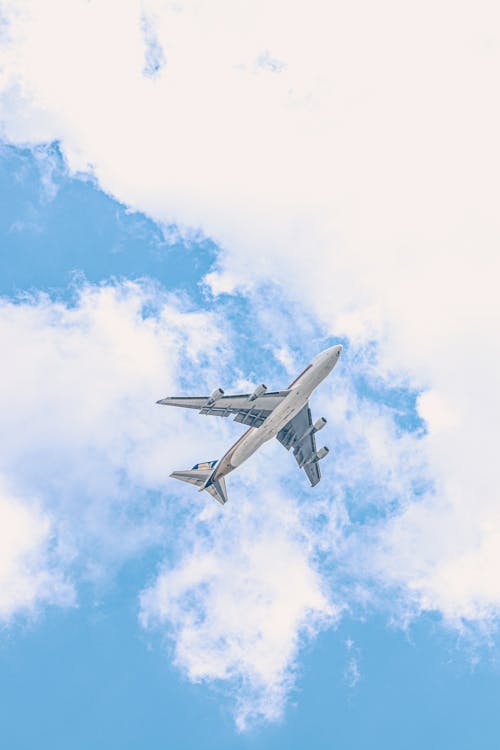 Bezpłatne Darmowe zdjęcie z galerii z błękitne niebo, chmury, latanie Zdjęcie z galerii