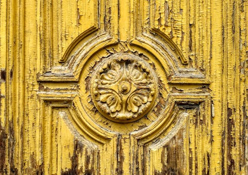 Immagine gratuita di architettura, cancello, giallo