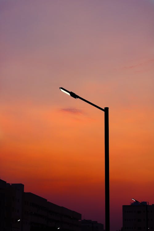 Fotobanka s bezplatnými fotkami na tému magická hodina, pouličné osvetlenie, šero