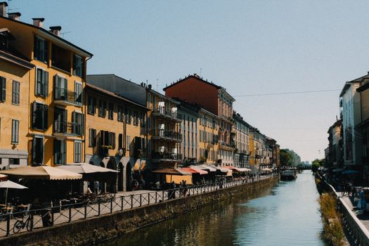 Navigli canals aperitivo walk — Milan