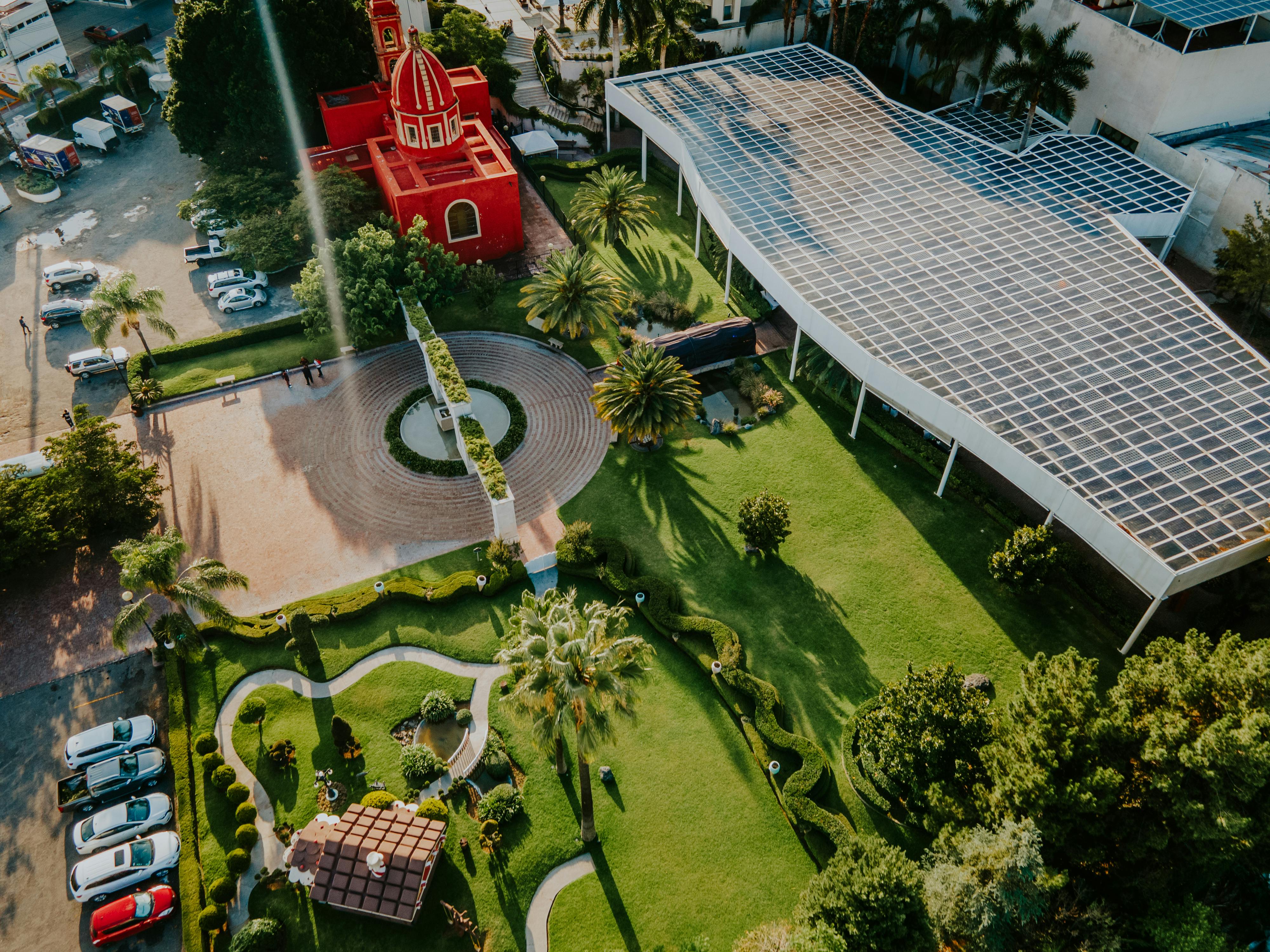 Big Day Details: Venue Updates, Live Portraits, and Beauty Tips — Photo by Amar  Preciado on Pexels