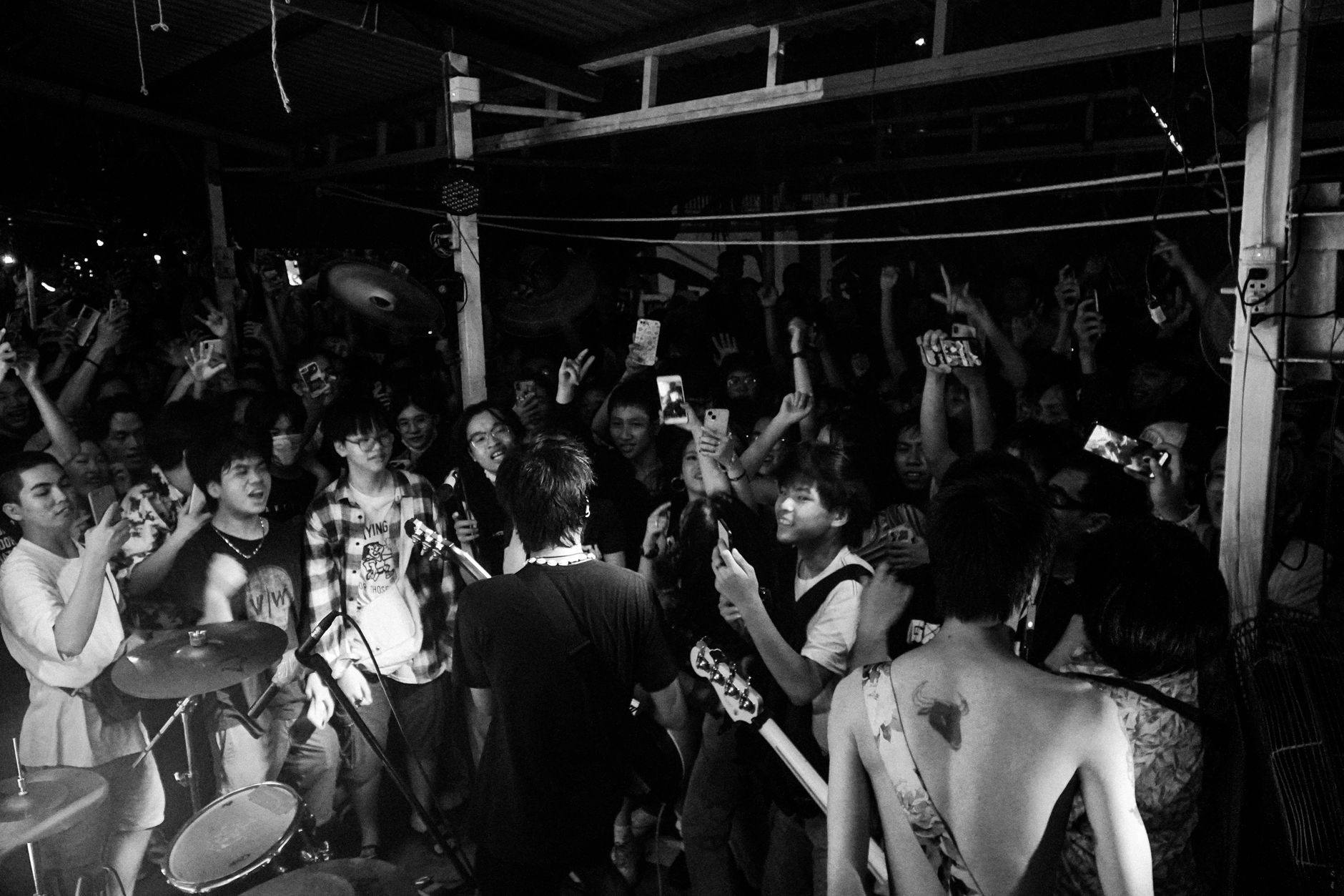 He Yong, Chinese Punk Pioneer, Dies at 57: Legacy Remembered