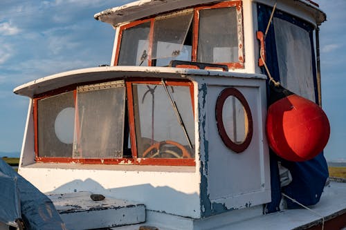balıkçı teknesi, deniz aracı, su taşımacılığı içeren Ücretsiz stok fotoğraf