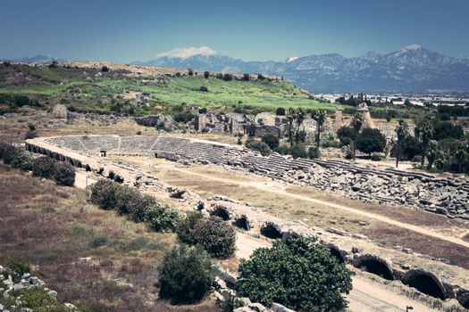 Aspendos Roman theatre with historian — Antalya