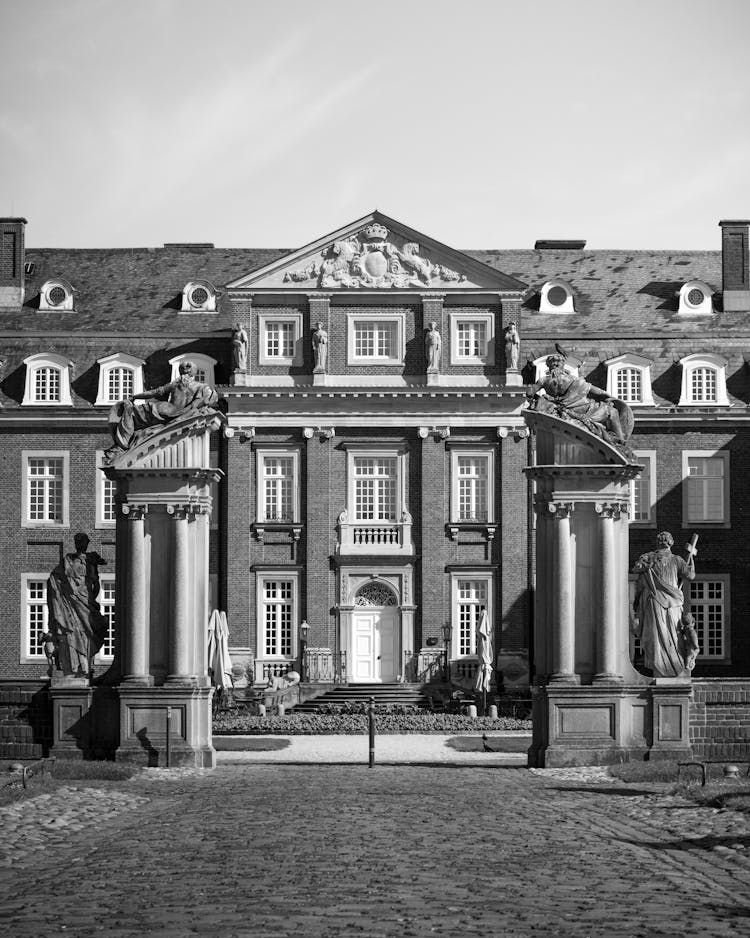 A Grayscale Of The Schloss Nordkirchen In Germany