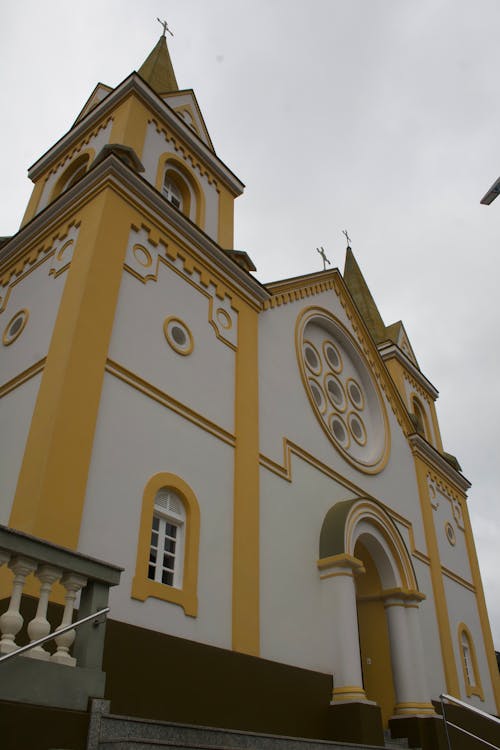 Fotos de stock gratuitas de iglesia catolica de brasil, igreja católica, santa isabel domingos martins