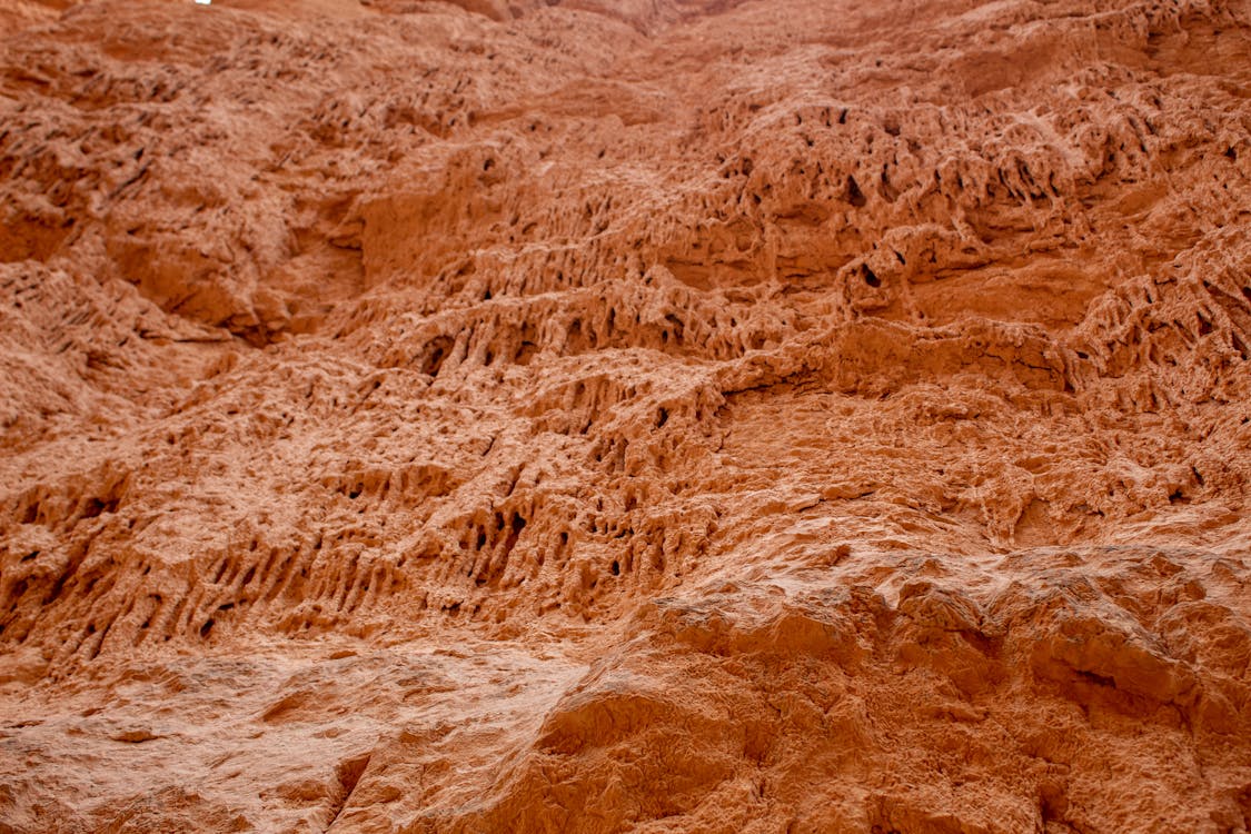 Close Up Shot of Brown Rock Formation · Free Stock Photo
