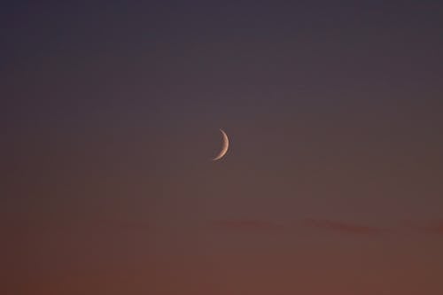 Fotobanka s bezplatnými fotkami na tému mesiac v tvare kosáka, obloha, šedé pozadie