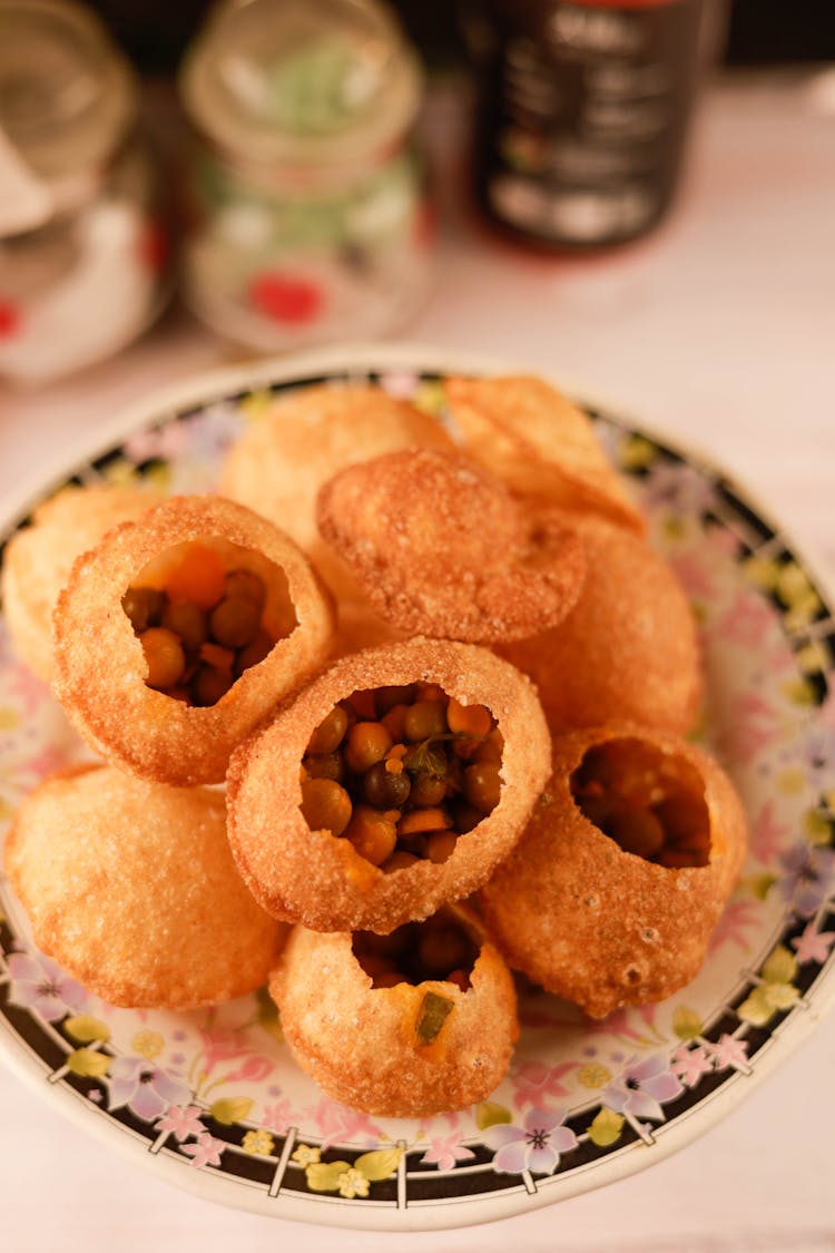 A Close-Up Shot Of Panipuri On A Plate