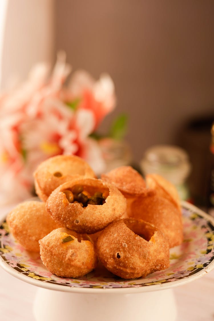 A Close-Up Shot Of Panipuri On A Plate