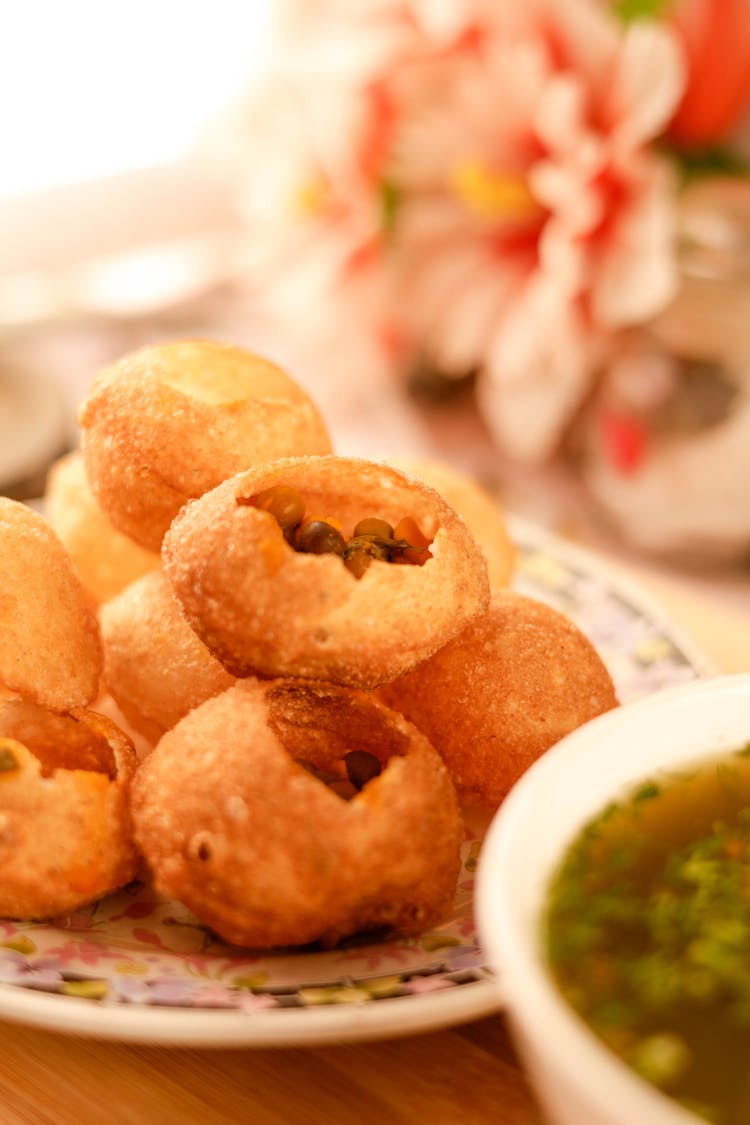 A Close-Up Shot Of Panipuri On A Plate