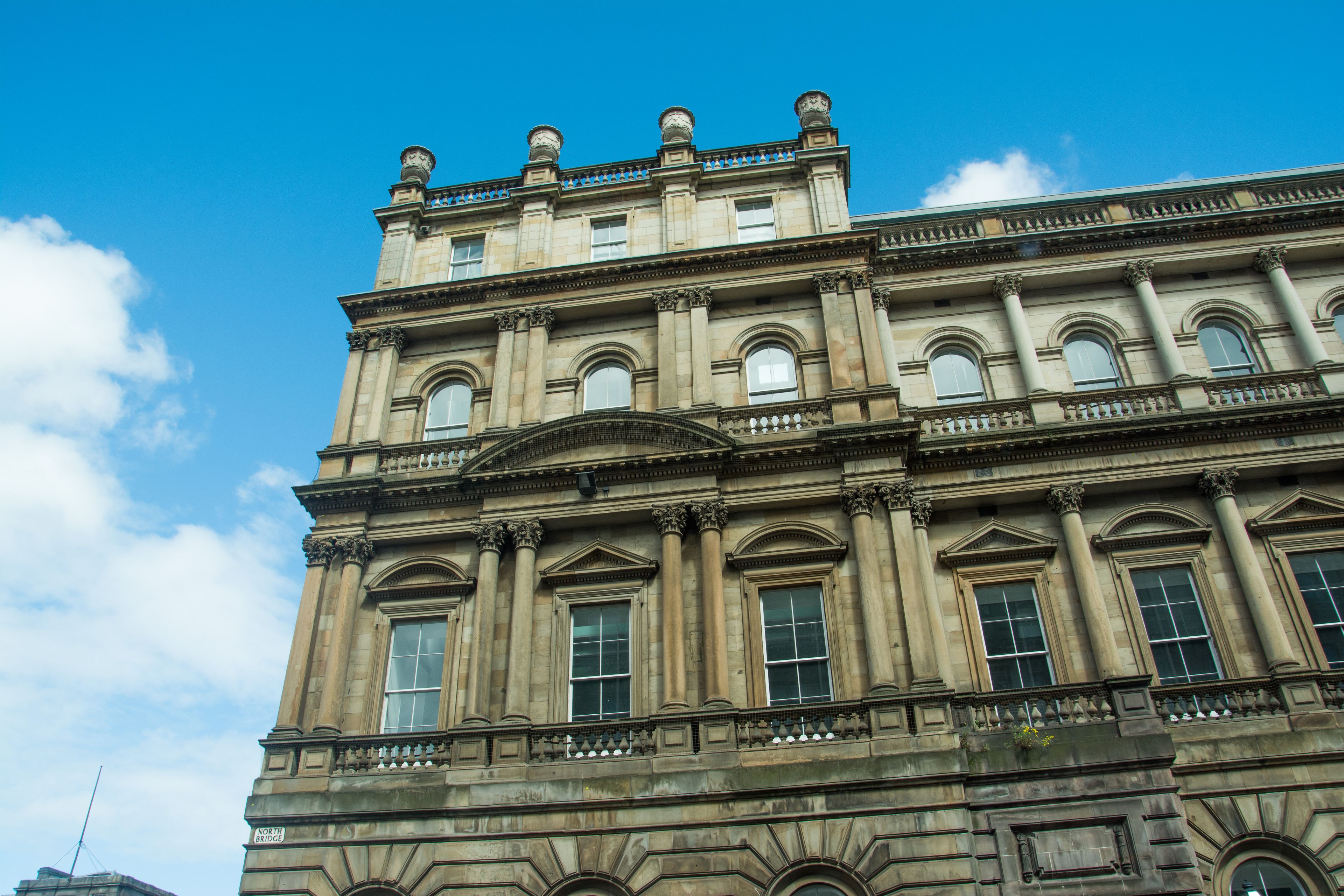 Glasgow — luxury chauffeur travel