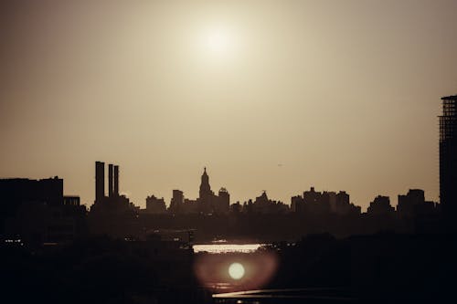 Free Silhouette of Buildings in New York City during Sunset Stock Photo