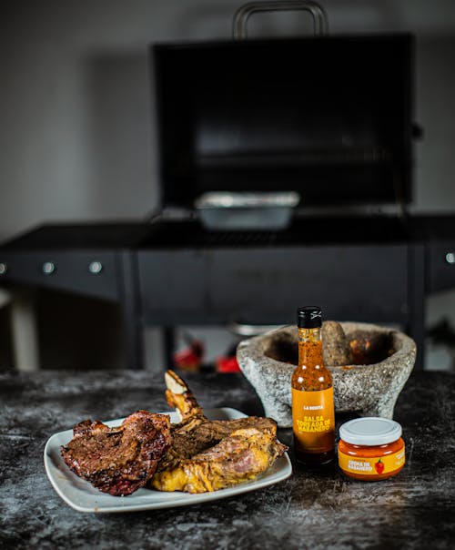 Darmowe zdjęcie z galerii z barbecue, fotografia kulinarna, grillowane mięso