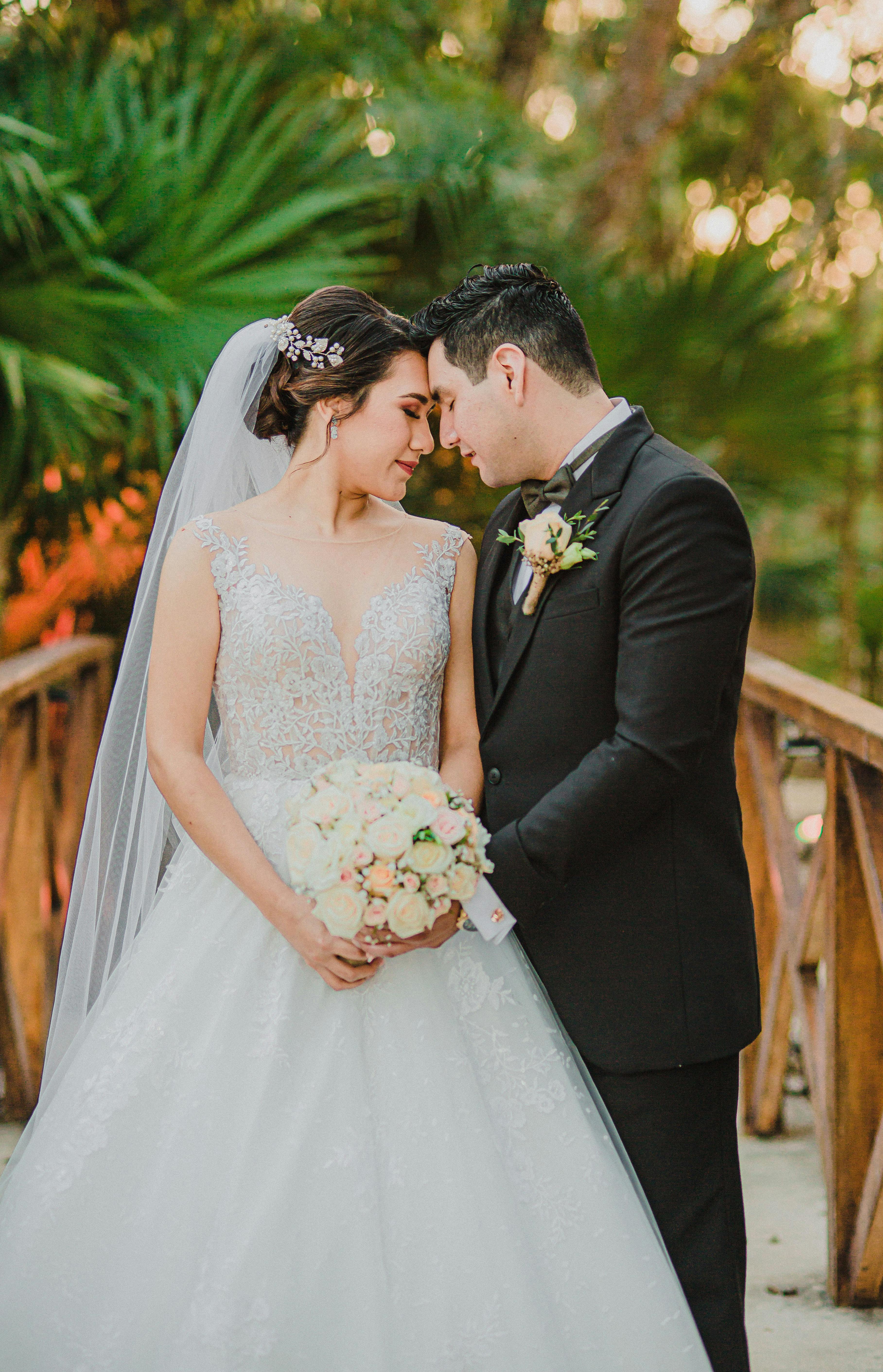 man-and-woman-praying-together-free-stock-photo