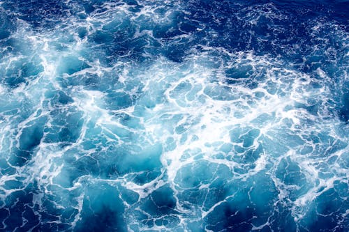 Бесплатное стоковое фото с брызги, волны, голубая вода
