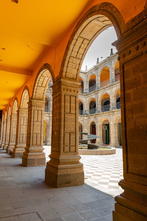 Photos gratuites de arcades, architecture coloniale, collège de san ildefonso