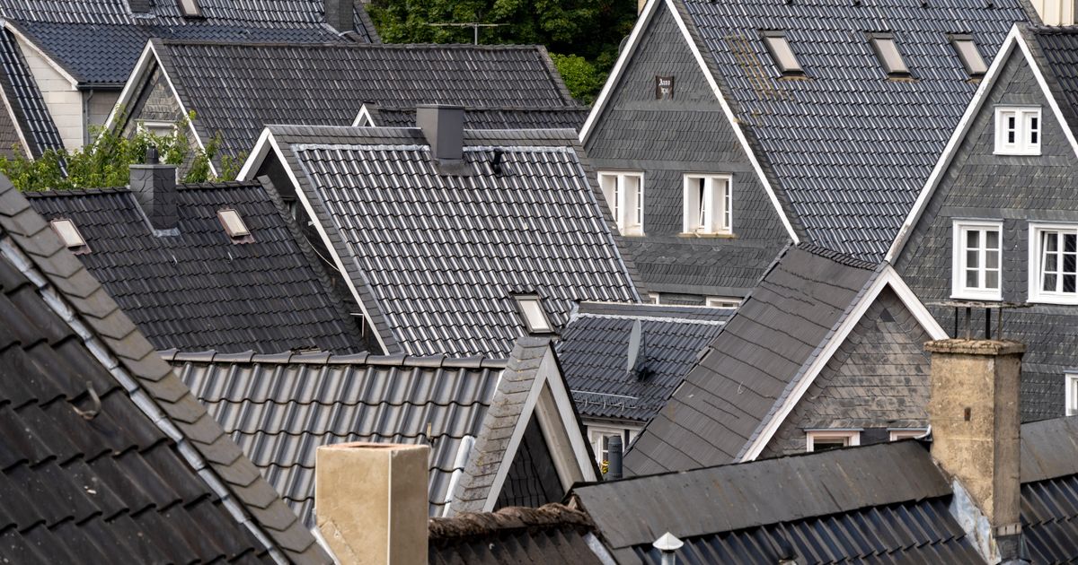 4 Roofr Alternatives for Roofing Companies 2026