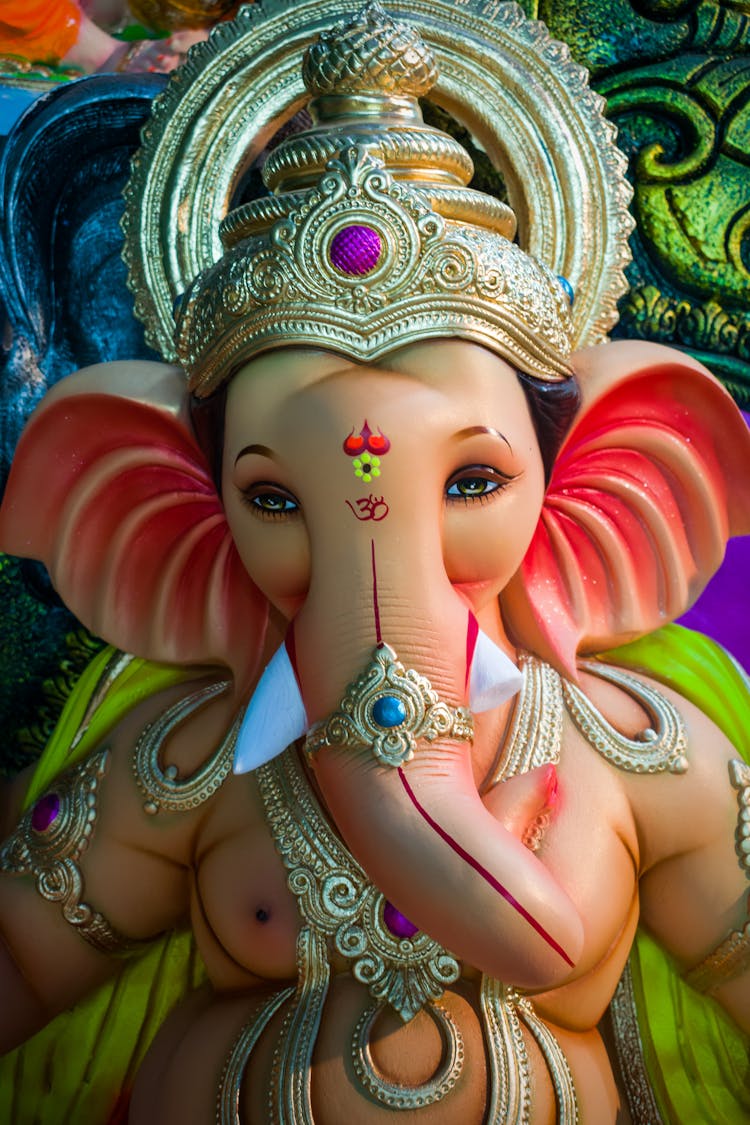 A Beautiful Idol Of Lord Ganesha In Mumbai During Ganesh Chaturthi 2022