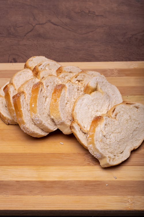 Základová fotografie zdarma na téma chleba, detail, dřevěné krájecí prkénko