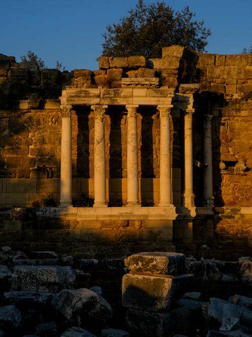 Ruins of Pillars and Stone Walls