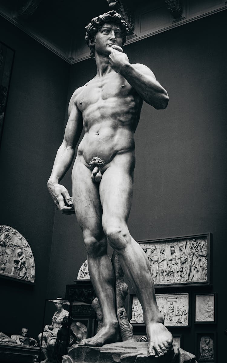 Black And White Photo Of Replica Of Michelangelos David