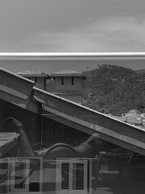 Imagine de stoc gratuită din acoperiș, alb-negru, exterior de clădire