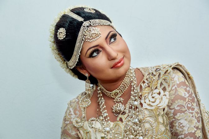 Jamdhani saree look