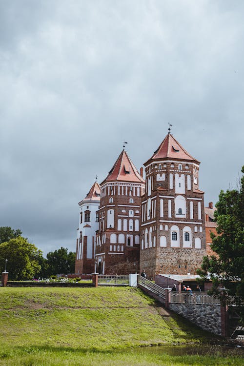 Бесплатное стоковое фото с архитектура в стиле барокко, Беларусь, белорусская готика