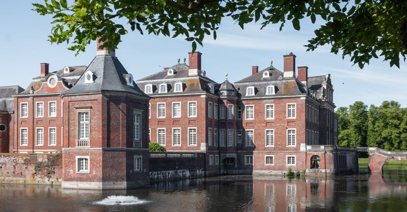 Château Bonaguil : Visite Complète 2026