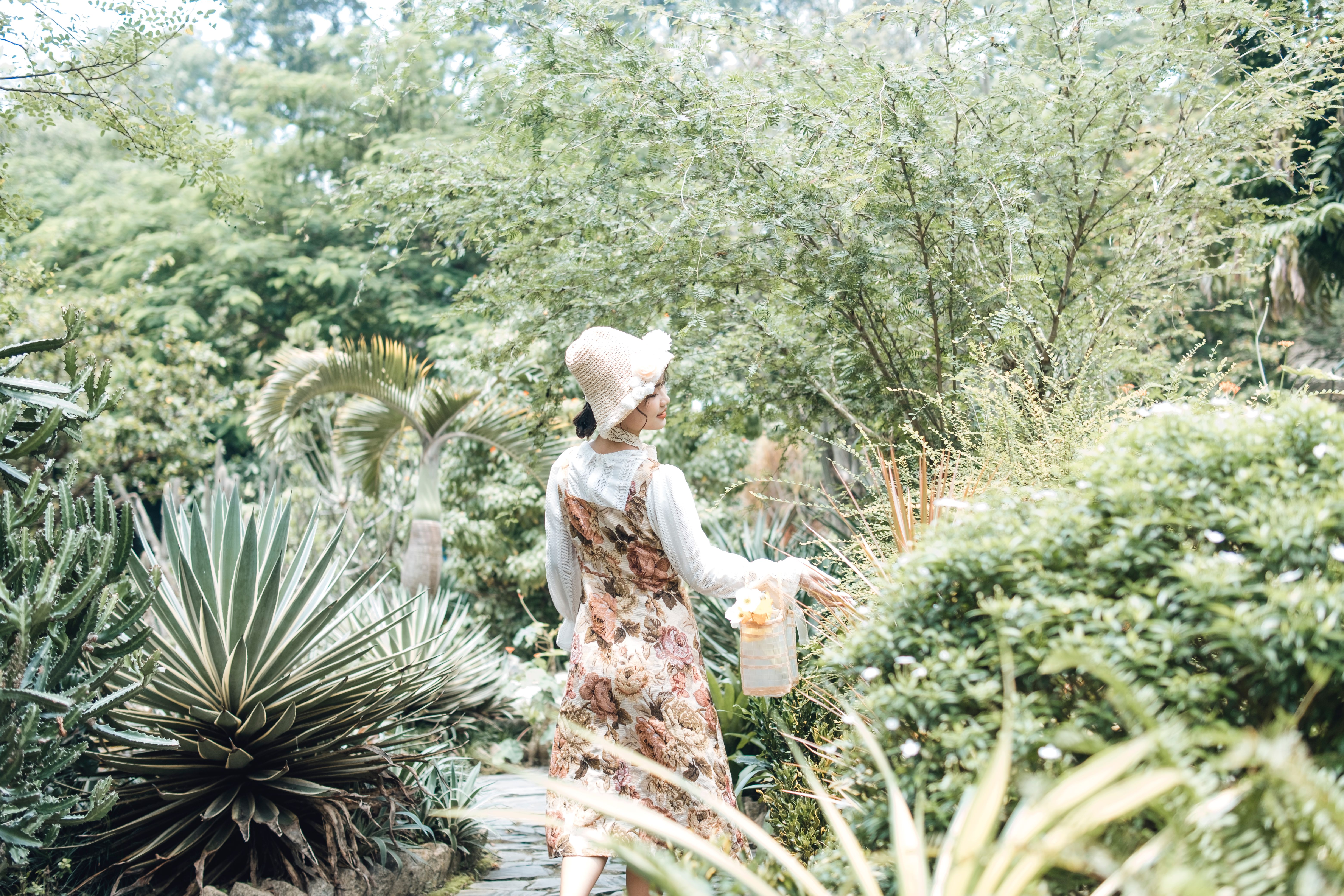 gardening, gardening leave, gardening tools, gardening gloves, gardening leave meaning, gardening hoe, gardening shoes, garde