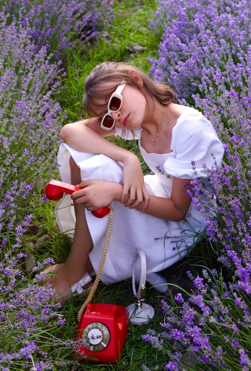 Immagine gratuita di bellissimo, campo di lavanda, donna