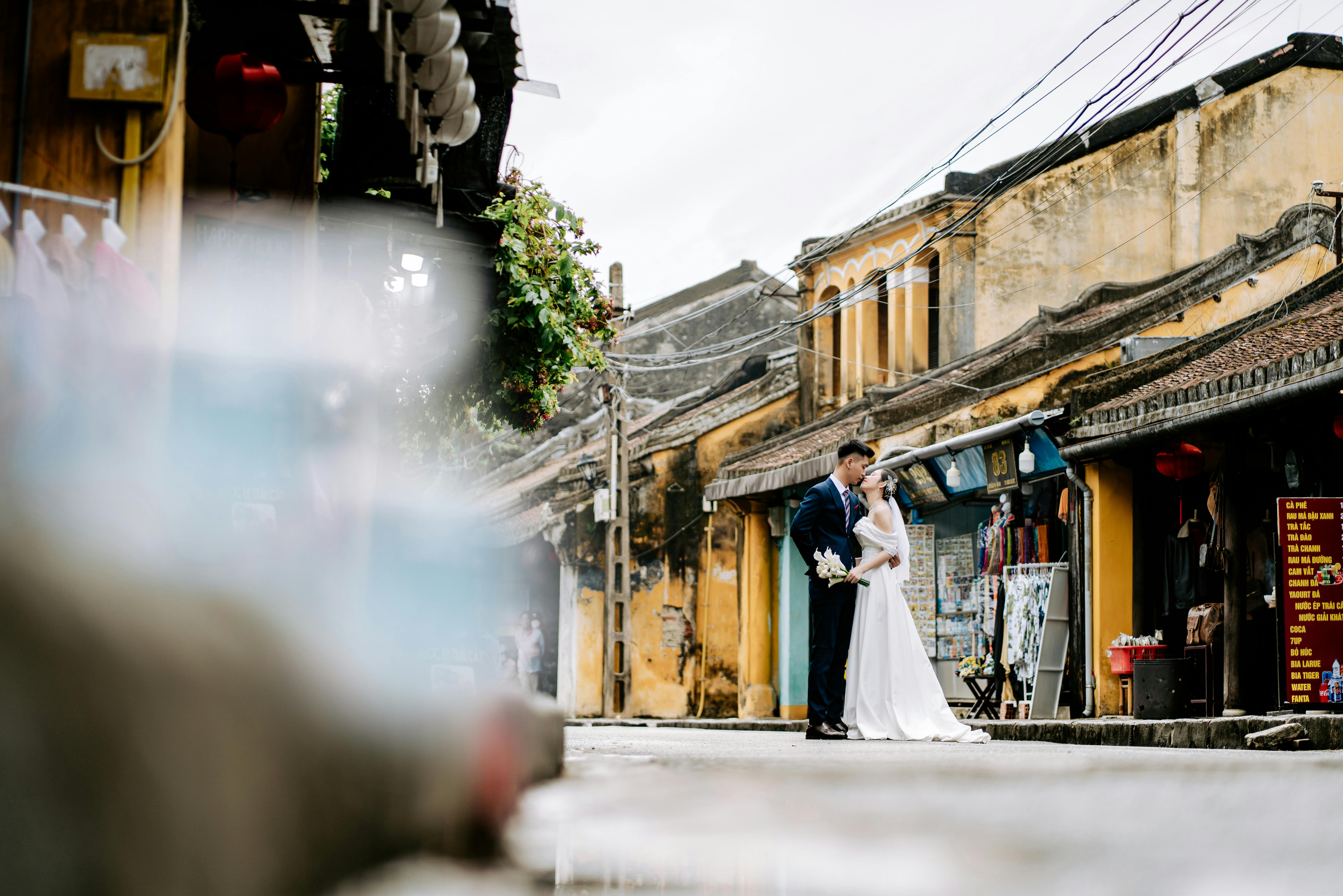 How do you know if a man loves you?