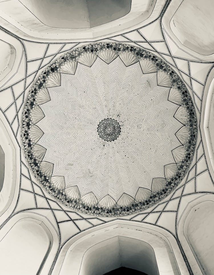 Art On The Ceiling Of Humayuns Tomb, Delhi, India