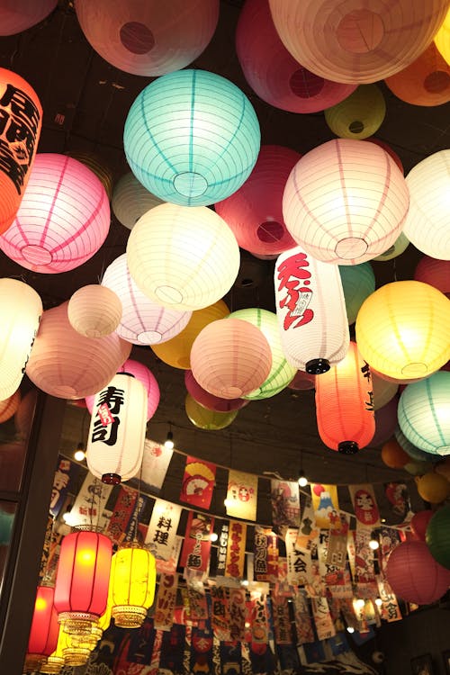 Lighted chinese lanterns deals