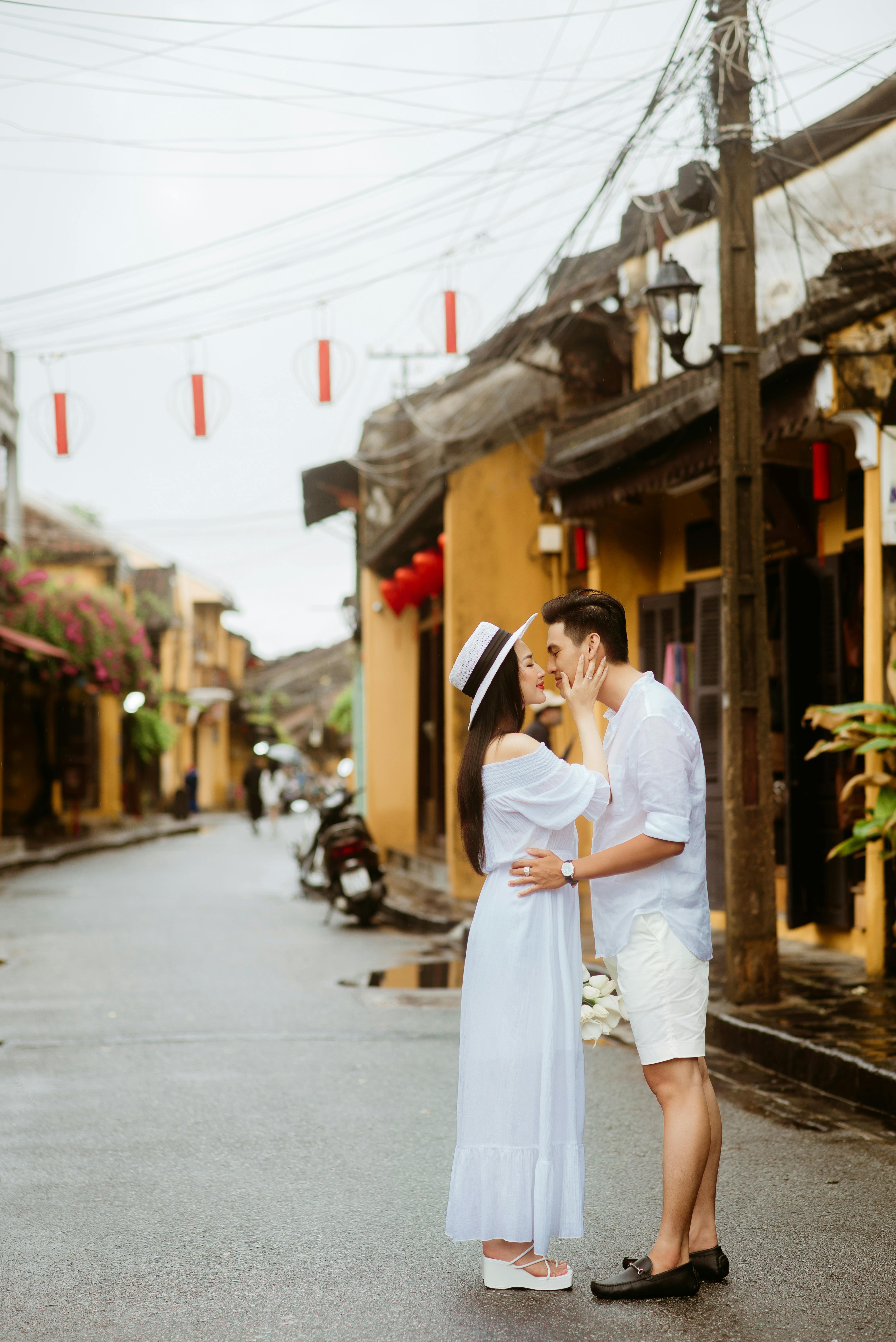 What are the 5 most important things in a relationship between?