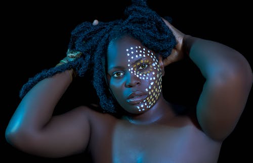 Foto profissional grátis de dreadlocks, mulher, mulher africana