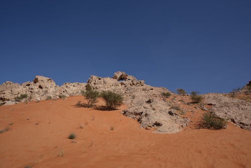 Photos gratuites de caillou, ciel bleu, désert