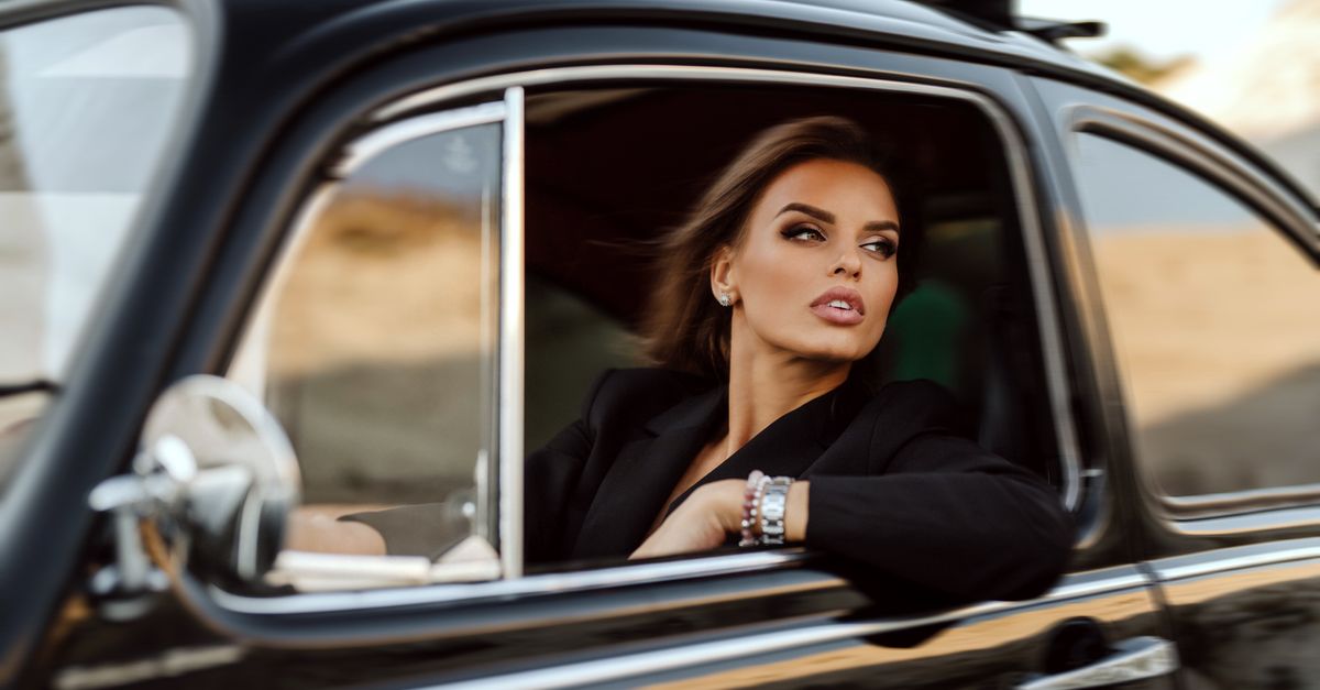 Les 10 pièces incontournables pour un style glamour
