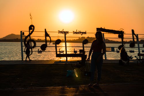 sunset relaxing women 