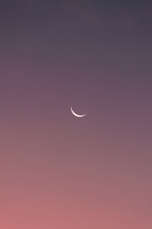 akşam karanlığı, alaca karanlık, ay içeren Ücretsiz stok fotoğraf