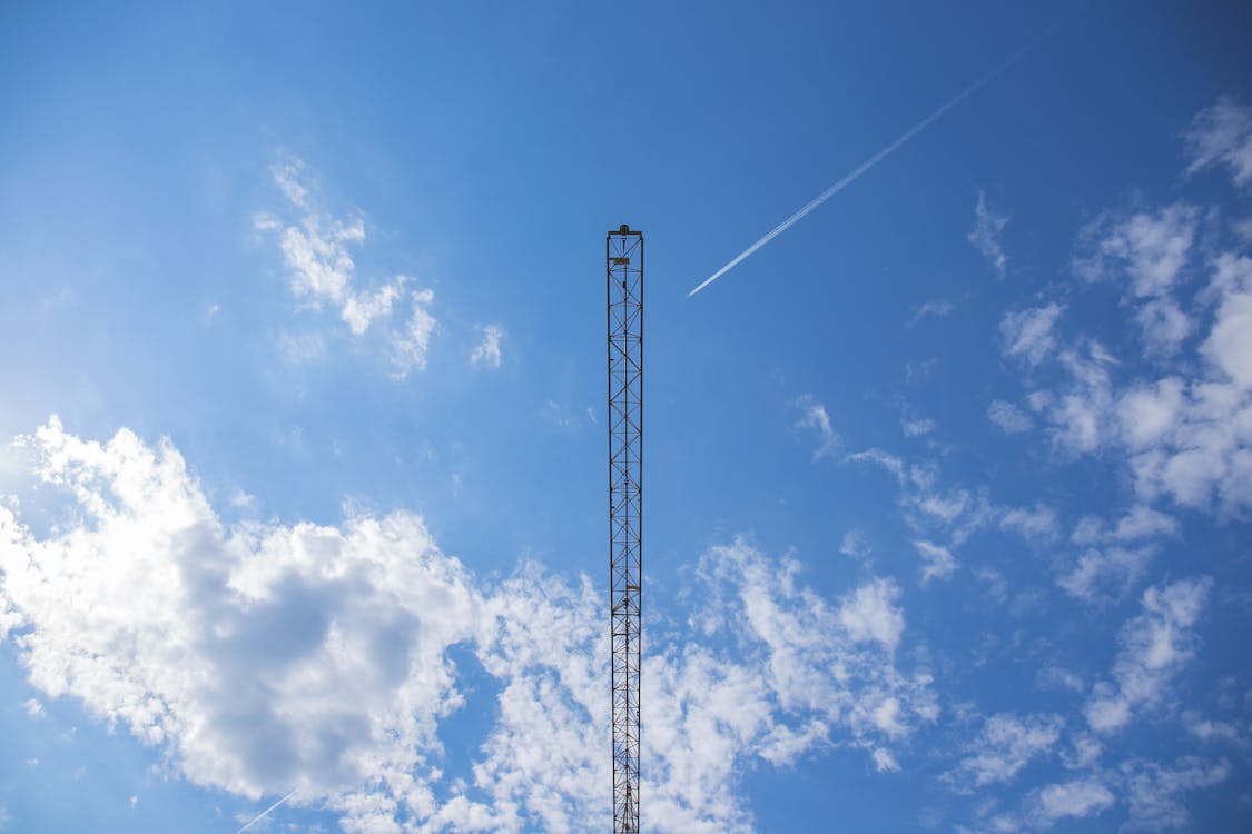 Безкоштовне стокове фото на тему «блакитне небо, вежа, високий» стокове фото