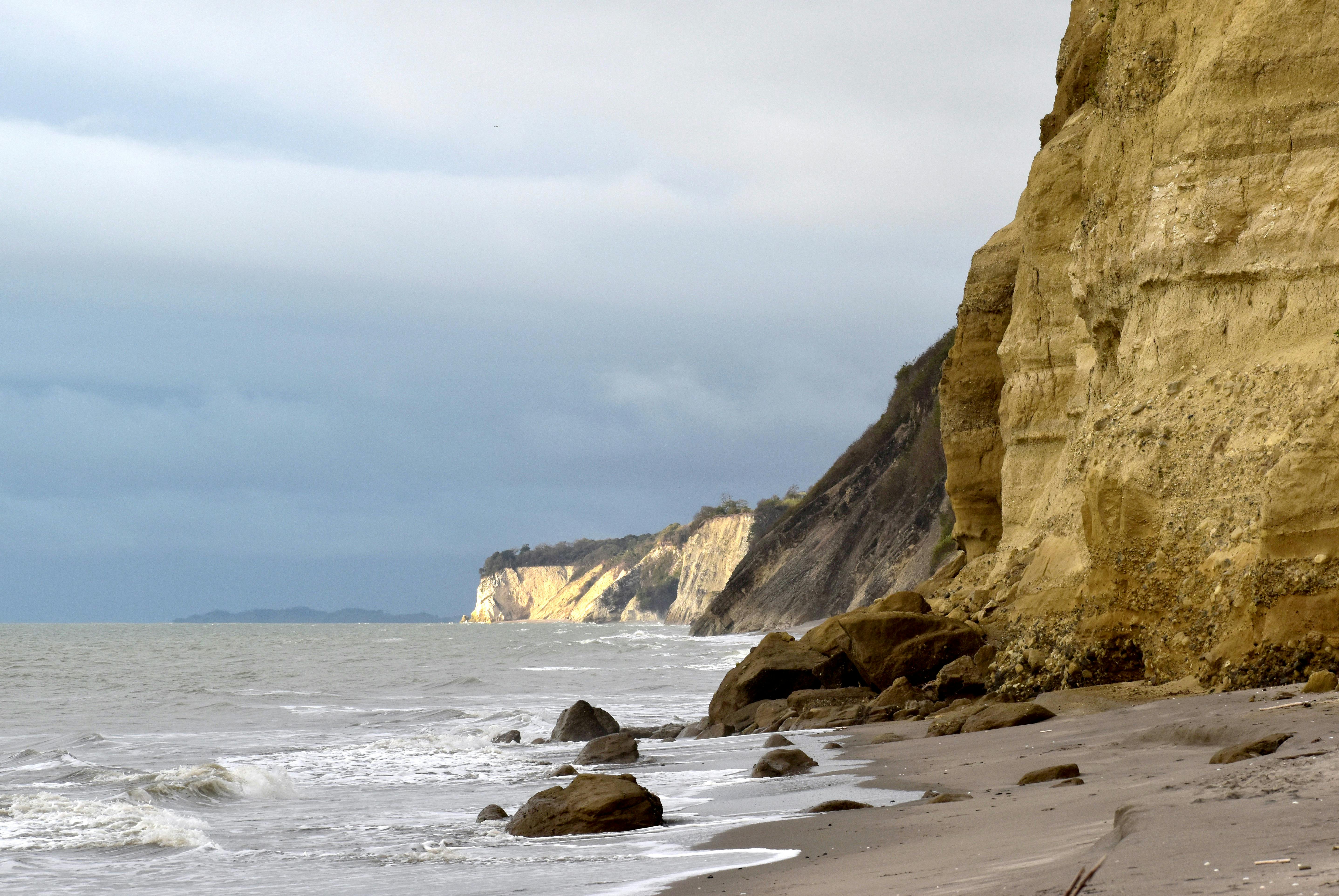 Gratis Fotos de stock gratuitas de acantilado, agua, al aire libre Foto de stock