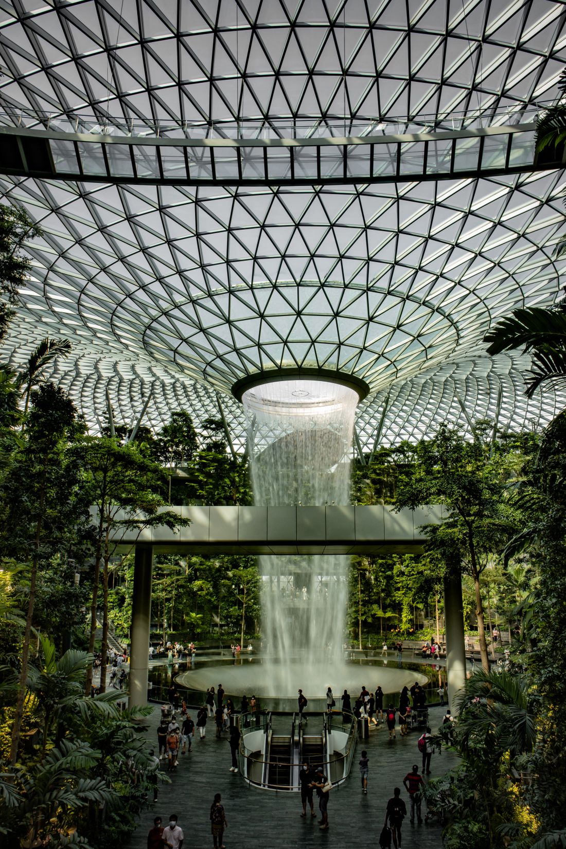 Bên trong sân bay Jewel Changi
