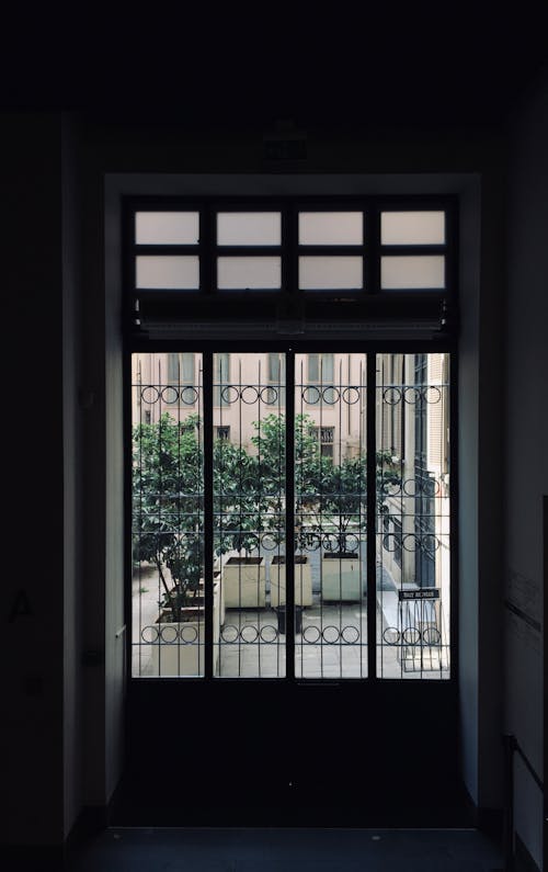 垂直拍攝, 室內, 玻璃窗 的 免費圖庫相片