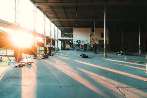 Foto d'estoc gratuïta de abandonat, arquitectura, buit